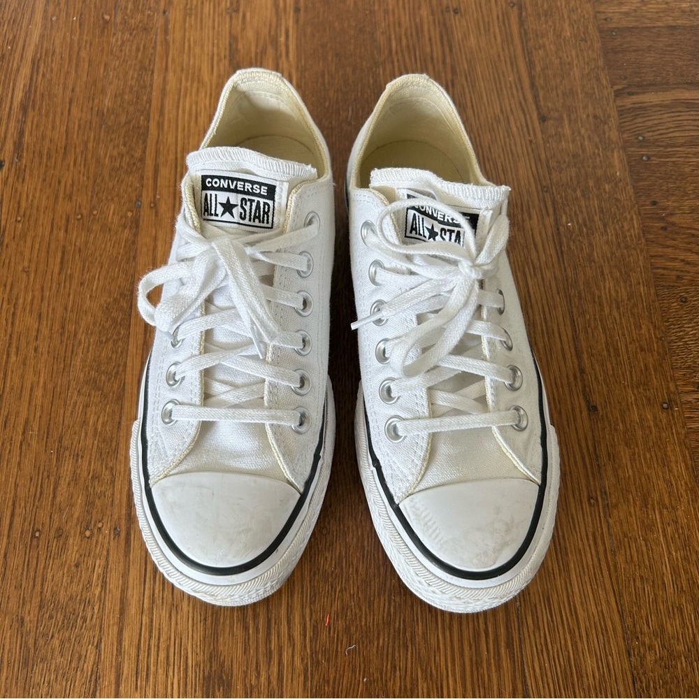 WOMENS Converse Low Top Platform White Size 5